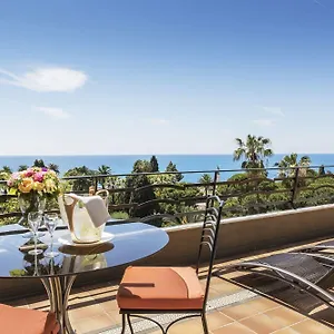 Anantara Plaza Hotel